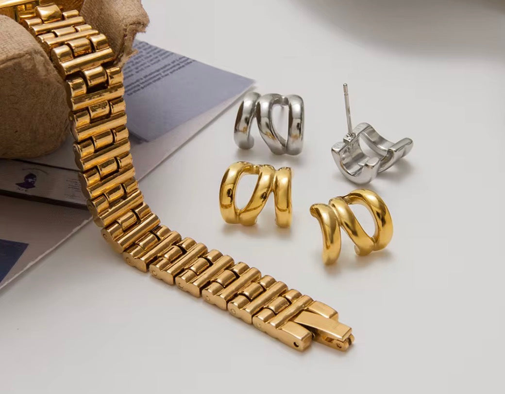 Vintage Hollow 3 Layers Lined Earrings