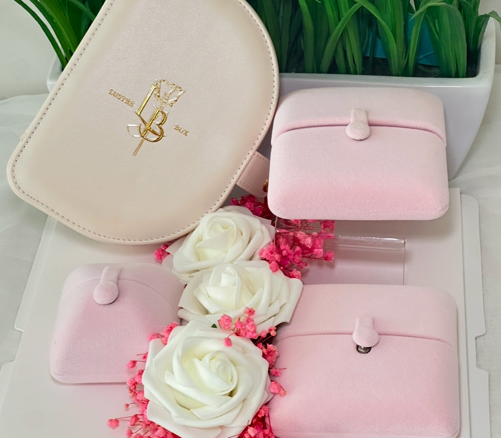 Luxe 5-Piece Personalized Jewelry Set – Initial Necklace, Earrings, Adjustable Ring & Bracelet + Premium Jewelry Case